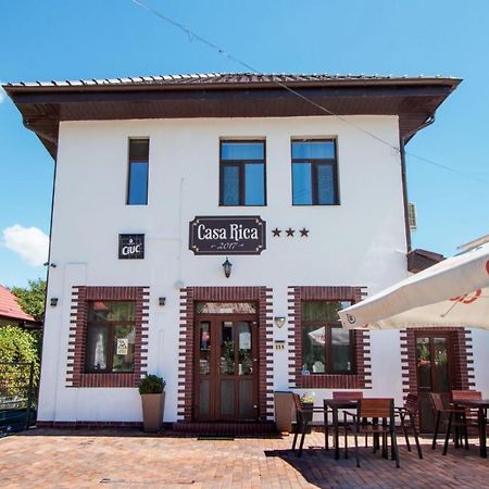 Pensiunea Casa Rica Călimăneşti Kültér fotó